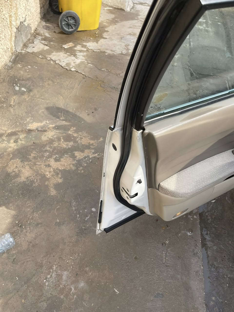 رينو سافران 2010/
4سلندر كير مكينه مكفول تبريد حداديه
غرف نظافه موضح بل صور 
باب مبدل جاملغ خلفي الايسر تصليح الايمن باب ترويج خفيف 
سياره جاهزه ايشي ماتصرف عليه سياره باسمي رقم بغداد 
سعر 85 بيه مجال مكان بغداد ***********
بل جامالغ مام بيه طخه تكحيل موضح بل صوره 
سياره مال جناي الباقي كله وضع الشركه بلاد
