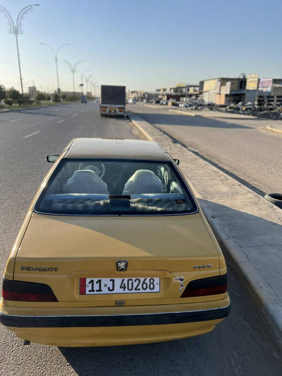 السلام عليكم
بيجو بارص للبيع موديل 2015 رقم بغداد انكليزي 

السياره بيها جاملغ وبنيد مرشوشات بدون دواخل 

مكينه وكير  وحداديه كفاله  السياره دواخلها نظيفه 

 كهربائياتها شغاله كلها تخم تاير جديد

السعر 43 وبيها مجال بسيط مكاني الحله مركز المدينه 

 ***********
