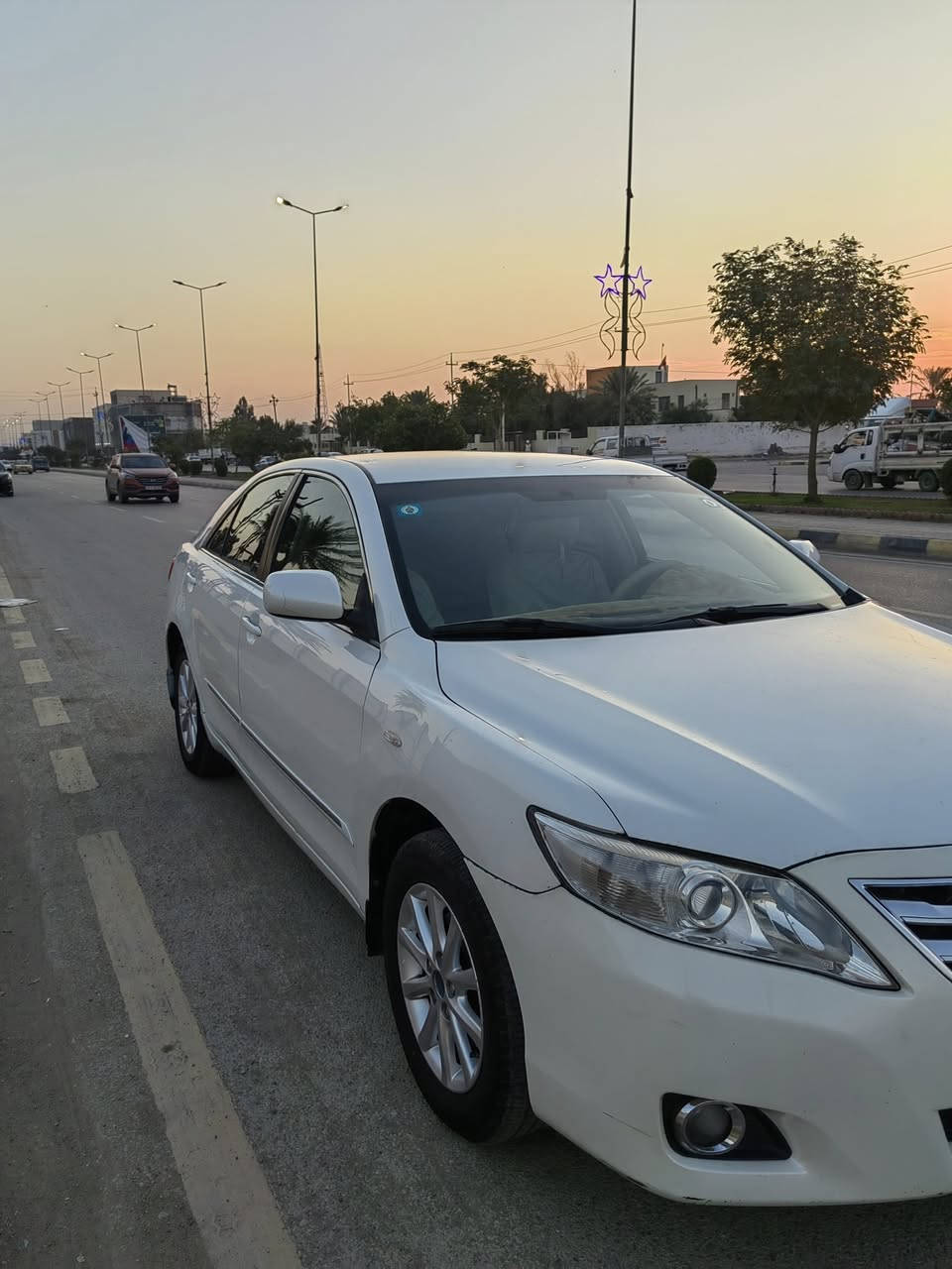 كامري موديل 2011 خليجي 4 اسلندر  رقم انكليزي باسمي تحويل ثاني يوم السيارة مكفوله من الصبغ والمعجون والمحرك ولكير كلشي شغال بالسيارة رقم مميز تخم تاير جديد مكان السيارة مركز الكوت السعر 127 ورقة وبيه مجال للشراي ***********  اتصال + واتساب السونار مرفق مع الصور
