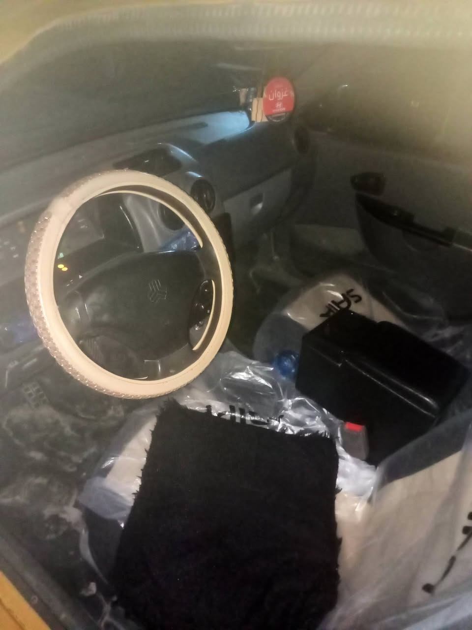 السلام عليكم رمضان كريم سايبه موديل 12  كير ومكينه جدد مكفولات شواصي  مكفولات حداديه امامي وخلفي جديد تخم تاير جديد السياره جاهزه من كلشي هيه غرمات مصفره  مكاني بغداد الشعب السعر 32 ويه مجال ***********
