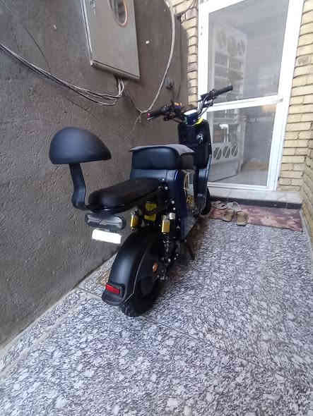 سلام عليكم دراجه شحن R9 موديل 2025 دراجه جديده بمعنى الكلمه خمس بطاريات الدبل 22 امبير V60 ملف 1500W بيه نضام البارك وبيه البك مسجل بلوتوث منفذ شحن السعر 450 قفل مكاني ناصريه حي اور قرب مدرسه الايرانيه الرقم ***********
