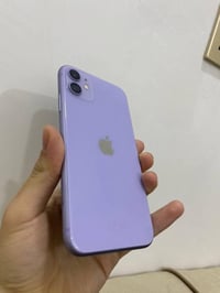 ايفون 11 عادي الجهاز نضيف كلش وتر ما مفتوح ب125 الجهاز فرمته والحساب ض...