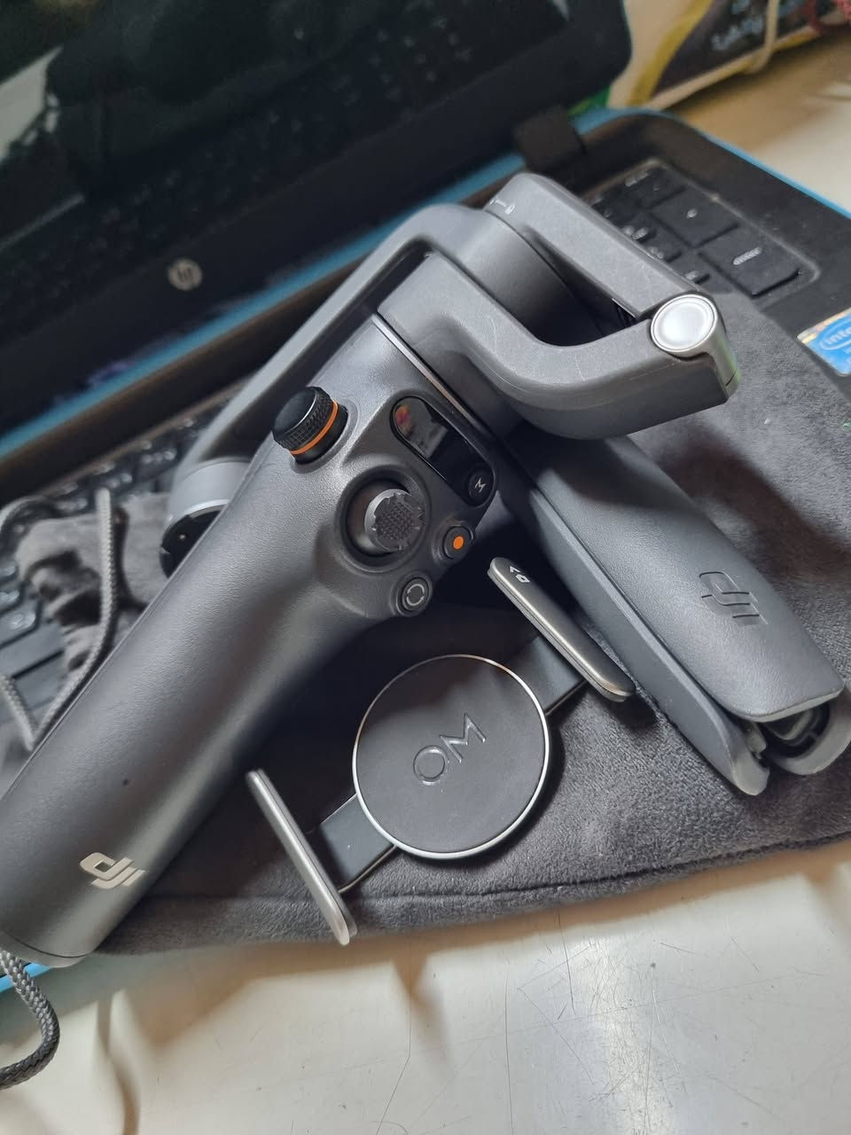گمبل مثبت من dji نوع osmo mobile 6 احترافي جدا للتصوير اخو الجديد استعمال نادر كلش ممتاز للتصوير بالموبايل يغنيك عن الكاميرا بالتثبيت وانواع التصوير سعر 150 الف مع ملحقاته شاحن وكارتون وستاند صغير من الشركة


**إذا كنت صاحب هذا الإعلان وتريد حذفه لأي سبب، رجاءا أرسل رسالة إلى الدعم الفني**