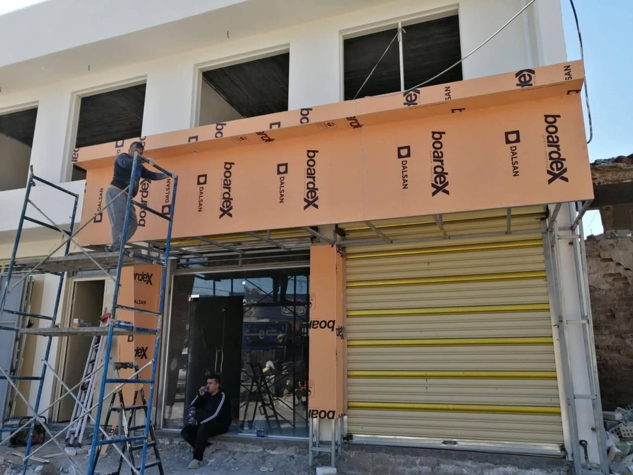 على بركة الله تعالى تم انجاز واجهية لاحد البنايات في منطقه اليوسفية من اعمال مكتب ابو عبدالله للديكورات
للاستفسار
***********
***********
