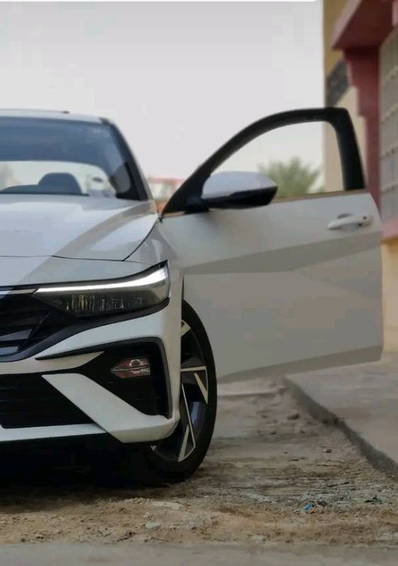 سلام عليكم
هونداي النترا تجميع صيني
موديل 2025 كفاله عامه 
رقم أربيل الجديد
بسم شركة شير وان 
ماشيه 11 ألف اخت الزيرو
فول موصفات
فتحه سقف
بصمه أبواب
شاشه أن درويد بلادي
تحكم استيرن جهتين
داخل جلد لون اسود
حساسات امامي وخلفي 
كامرا دواره
السياره علئ وضعيت الشركة
العنوان البصرة القبله 
السعر 150 وبيها مجال بصيط 
الهاتف ***********
