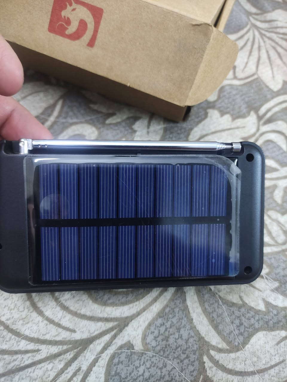 راديو امزون للبيع جديد غير مستخدم بطاريه ليثيوم +طاقه شمسيه +منفذ رام +منفذ شحن تايبسي السعر 12الف 
***********
