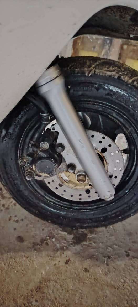 يالله سلام عليكم دراجه فراشه فحل  للبيع ابيع دراحه لاطشه كهربايات شغاله سلف شغال عوزها باتري كفرات موجوده تأيرات زوج جداد سعرها قفل من الاخير 175 الف ماترهم غير هذا سعر مكاني نجف شارع المطار الجديد يم محطه ريبال للاستفسار الانتصال عل رقم ***********
