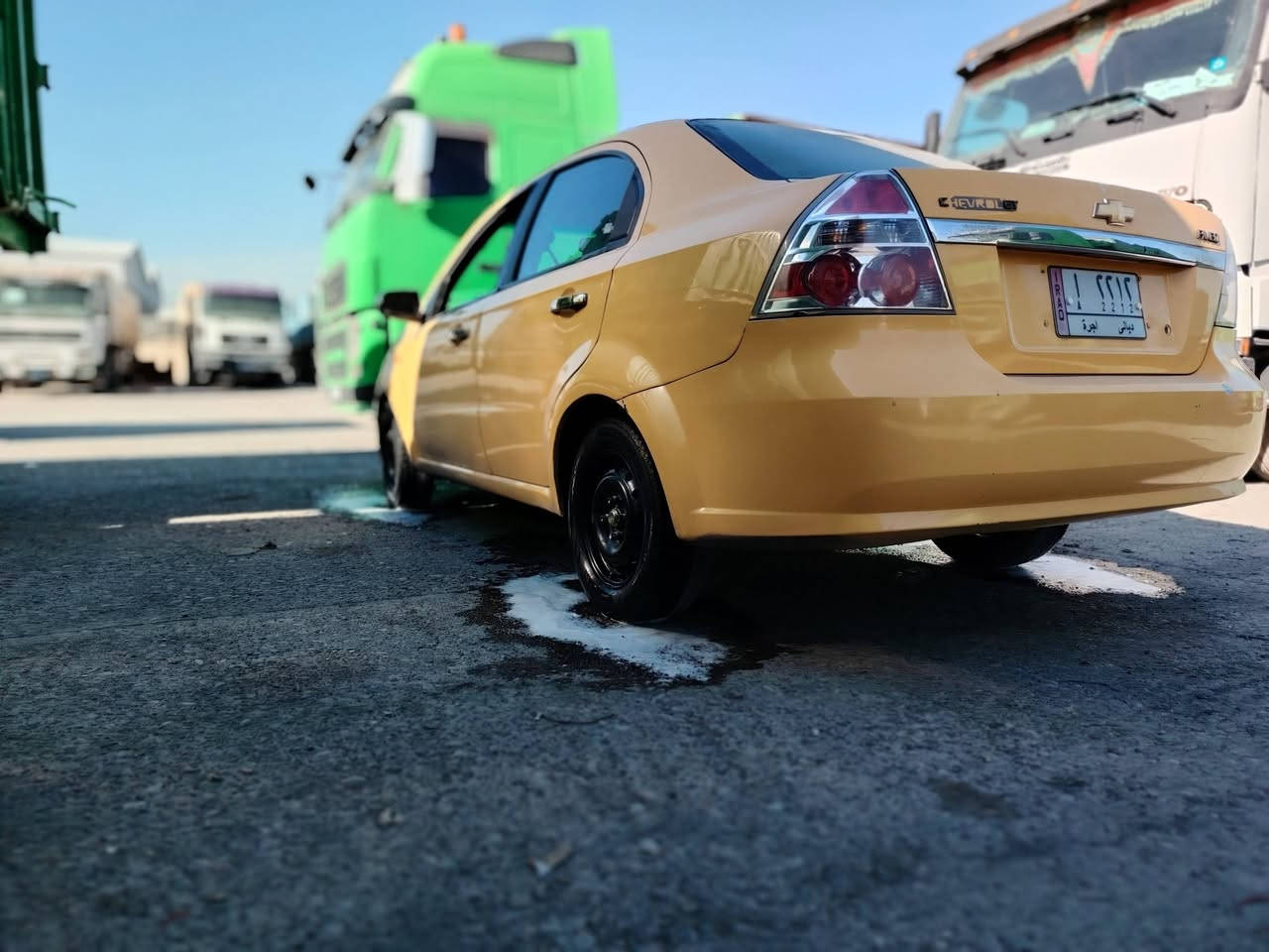 السلام عليكم ورحمة الله وبركاته عندي افيو أجره رقم ديالى مميز وراعيهه صديقي امراوس مكينه تبريد تدفئه عل ابلاد ضفيره كير محرك جديد رقم مامخلي شي ماشاده جديد والسعر 40. هيئه مرور عليه. ***********
