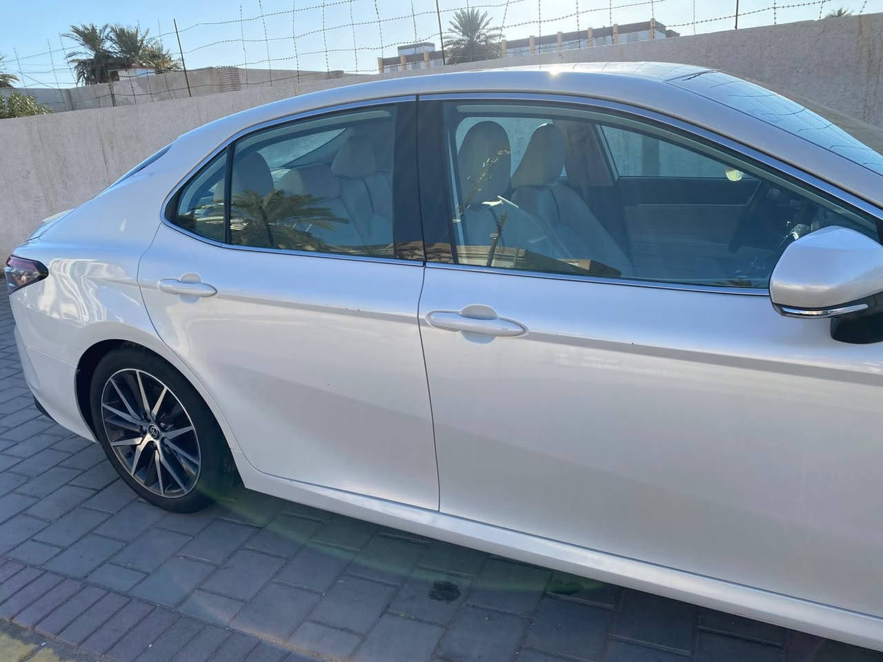 تويوتا كامري هايبرد XLE (2023)
ماشية 31 الف ميل

وارد امريكي
حادثها بنيد وجاملغ يسرة مبدل بلادي 
لكن مصبوغ لتوحيد اللون
بدون دواخل
الايرباكات كلها سليمة
حجم المحرك 2.5

موصفات:
رادارات امامي وخلفي وجانبي
نقطة عمياء
خمس كاميرات
عرض 180 درجة
داتا شو
حساسات امامية وخلفية
كشنات جلد بيج
شاشة كبيرة
الكشنات الامامية تدفئة وتبريد
ثلاثة انظمة سبورت ونورمل وايكو
اوتو هولد
تحكمات ستيرن جهتين مع تحكم بالرادار
لايت امامي زينون متحرك ديناميك يتحرك مع لف الاستيرن

الـسـعـر لايك واكتب تعليق (1)
( يصلك فوراً عبر ماسنجر )

مكاني: بغداد الكرخ
للاستفسار الاتصال على: ***********
