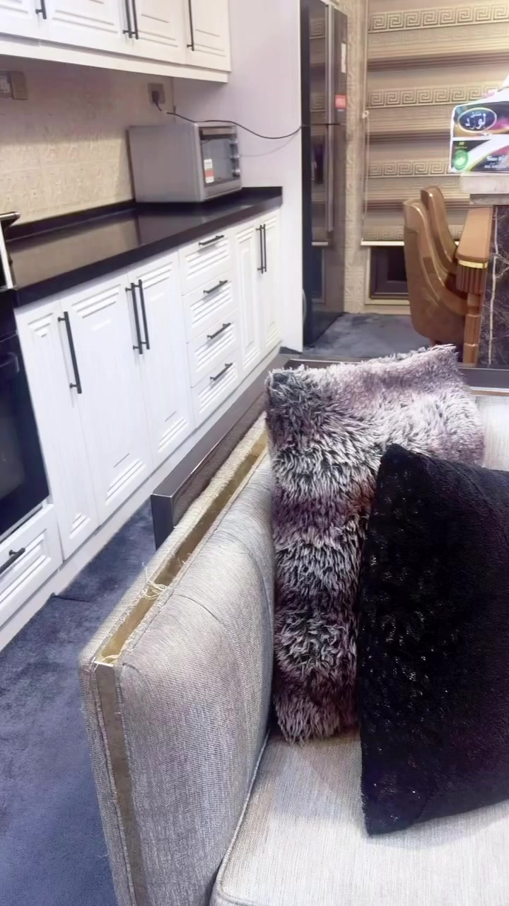 تخم 8 مقاعد نظيف ومالي اي ضررر مع طبله وسطيه واثنين إضافيات مع الزوليه وبسعر مناسب مكاني بغداد التواصل على الخاص🌹🌹


**إذا كنت صاحب هذا الإعلان وتريد حذفه لأي سبب، رجاءا أرسل رسالة إلى الدعم الفني**