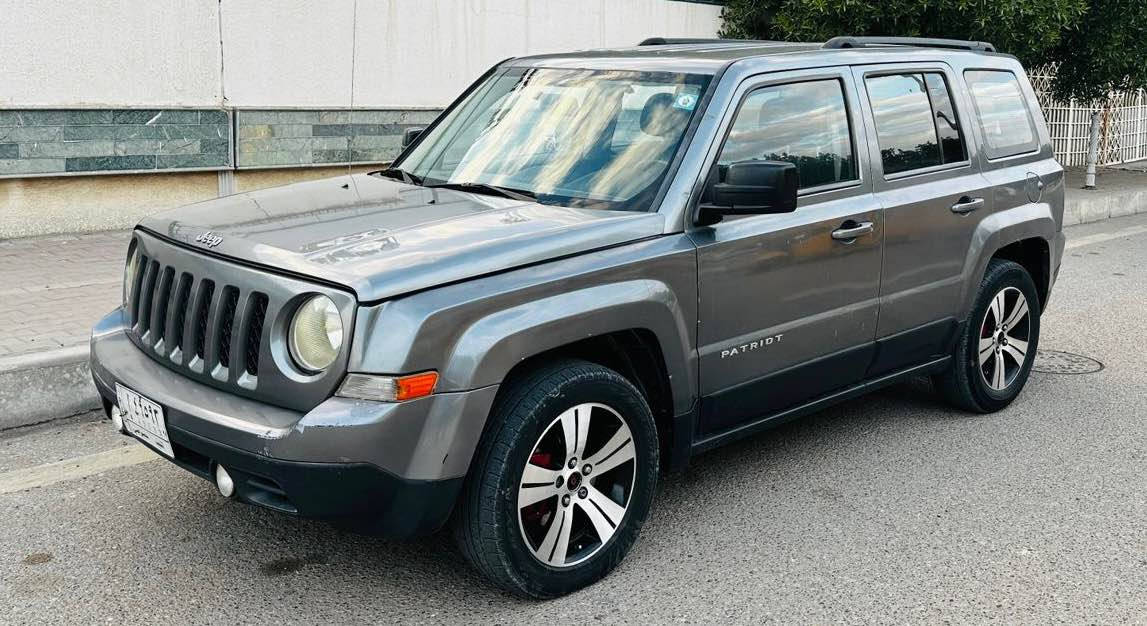 السلام عليكم للبيع جيب باتريوت مديل 2014 رقم نجف راعيهه بل عماره سنويه جديده مشروع وطني بيهه 4قطع 
السياره جاهزه من كلشي كير محرك حداده تخم تاير تبريد السياره جاهزه مابيهه نقص رايدهه ب 75 وبيهه مجال بسيط للستفسار الاتصال *********** عمارة, ميسان
