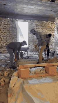 يوجد عمال لكافة الأعمال الشاقة تصعيد مواد عالضهر +فرش سبيس وحدل +صب ارضيات  +تصعيد تراب تنضيف بيوت من جص وأنقاض+تكشير تفليش تشميع بتلو  +غسل بيوت ونقل غراض بيتً تشميع شغلي درجة اولى رقمي بأنسب الاسعار ***********
