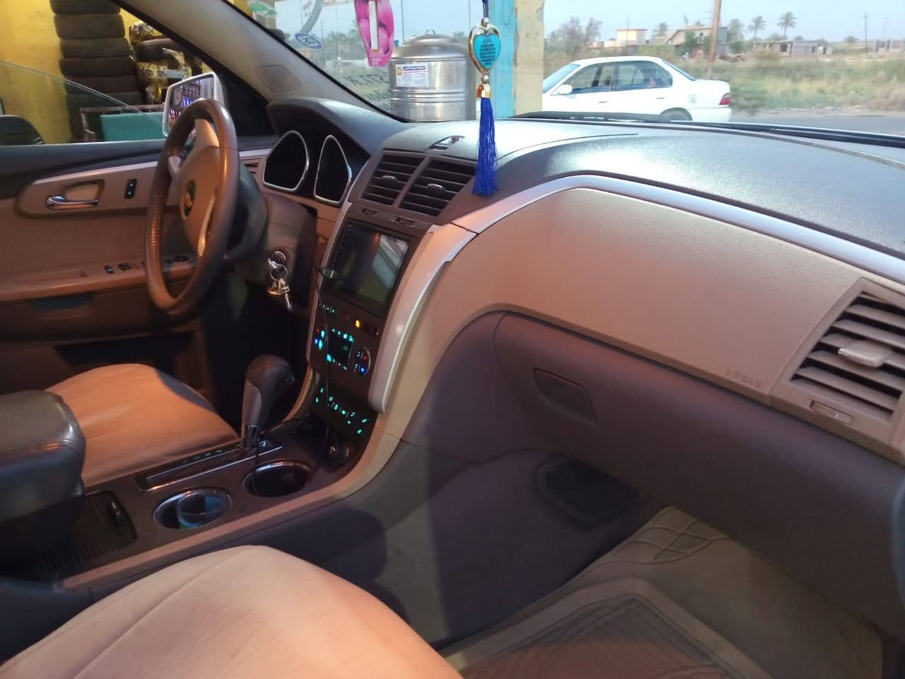 للبيع والمراوس اب فورجنر 2006 محرك 6... شوفر ترافاس موديل 2010رقم اربيل.. فول موصفات  1 على 1 مكفول كفاله عامه 7راكب فورويل كامره تبريد 3 قطع جنطة كهربائية تحكم ستيرن مثبت سرعه فتحتين سقف تدفئه بلكشنات مانع الانزلاق.. مكفول من دعامي لداعاميه شرط سونار.. سنويه ال 31 هزه جديده ***********عنوان ديالى
