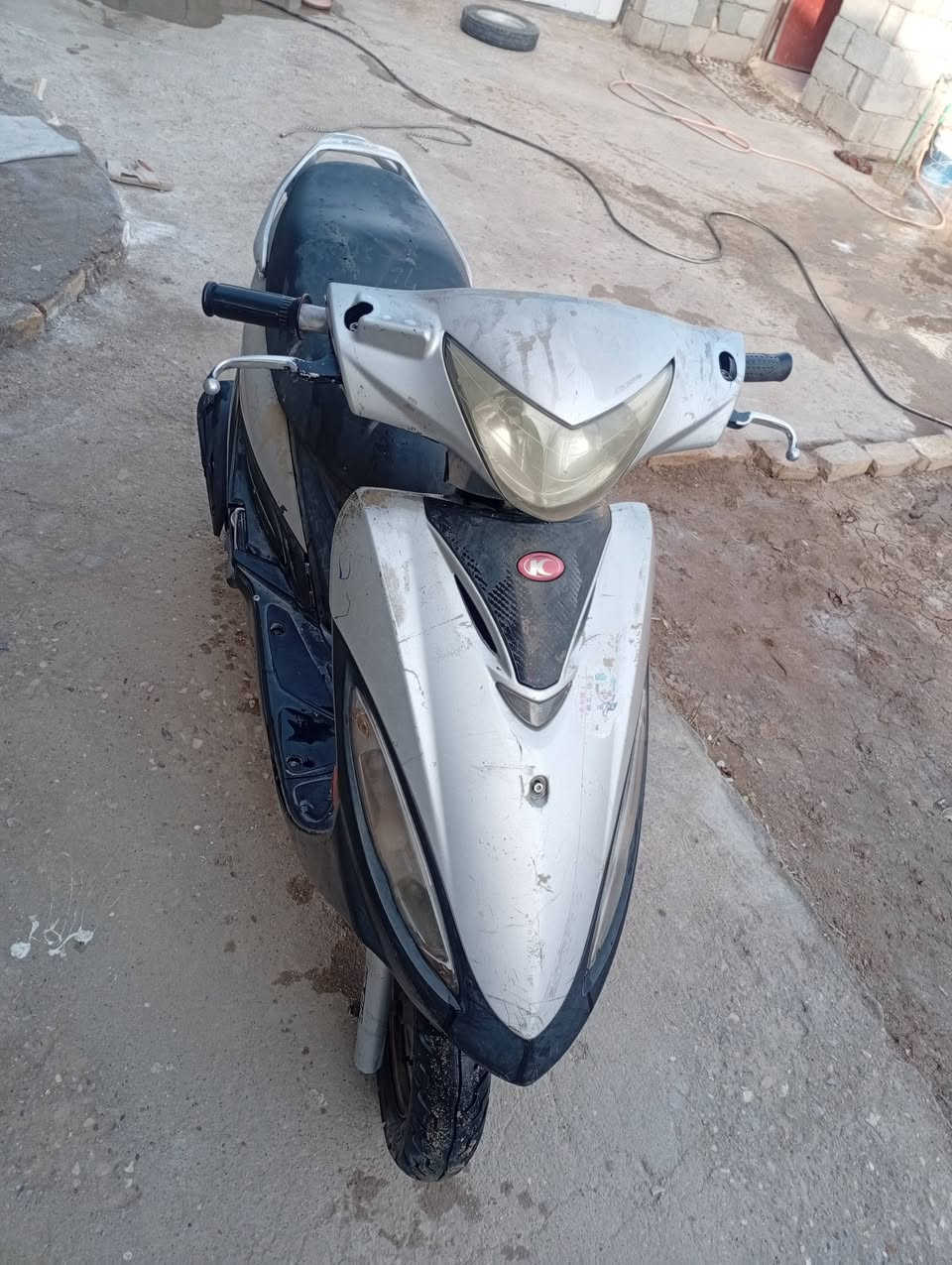 دراجه جي فور مامفتوحه شغاله كله الدراجه ناعمه السعر 350 اوبيه مجال للشراي مكاني الغراف *********** 
رقمي الثاني ***********   يوجد واتساب
