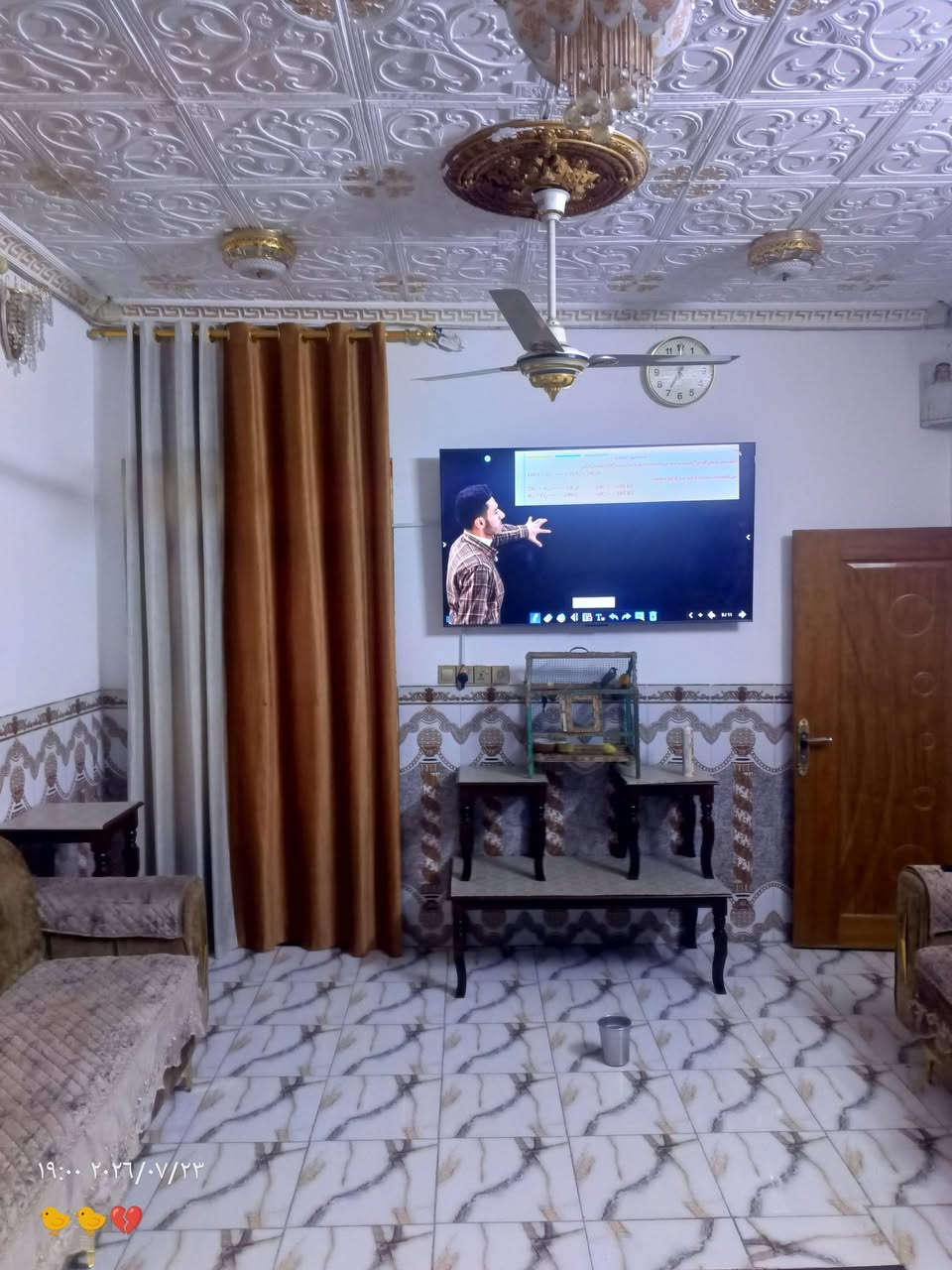 السلام عليكم بيت المساحه 100متر مربع ركن 10×10  طابقين اربع غرف نوم ومطبخ واستقبال ومجمع صحيات نقص واجهيه لبخ وتطبيك السطح العنوان شارع شريفه المختصر قرب صيدليه نرمين طابو زراعي سند25 للاستفسار رقم الهاتف ***********اتصال او واتساب
