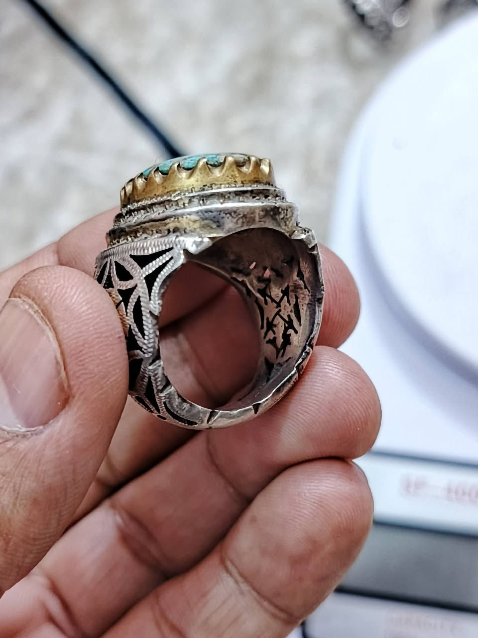 نيشابوري خاتم جميل صياغه ثقيله قياس 25-26 سعر 150 الف مكاني مدينة الصدر  ***********
