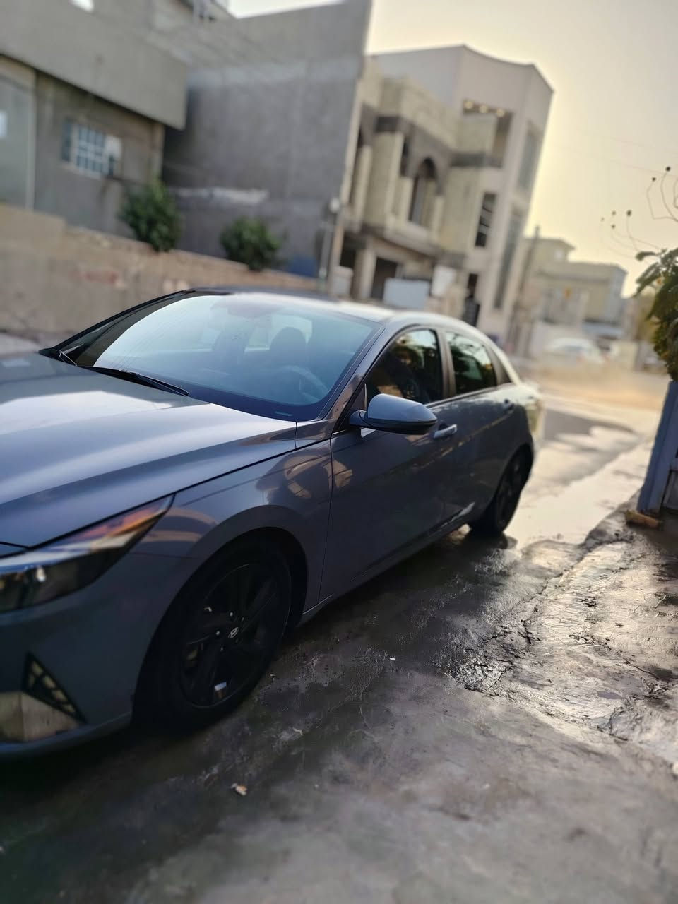 سلام عليكم الانترا موديل 2021 للبيع لون سمنتي مميز  أمريكي حادثهة جاملغ خلفي ايمن بجم كبس فول مواصفات Limited فتحت سقف حساسات اماميه خلفيه رادار امامي بصمه أبواب بصمه تشغيل عن بعد ثلاث وضعيات سياقه تحديد مسار توقف ذاتي اوتو هولد سايد بريك بصمه شاشه تدعم كار بلي تجوه وسطيه ليد نهاري ليلي لايت زنون اربعه دسك سياره حلوه خير من الله محرك 2000 دوش كير ايتي
 المرغوب كشنات تدفئه السعر 155 وبيه مجال الاستفسار عبر الرقم  ***********
