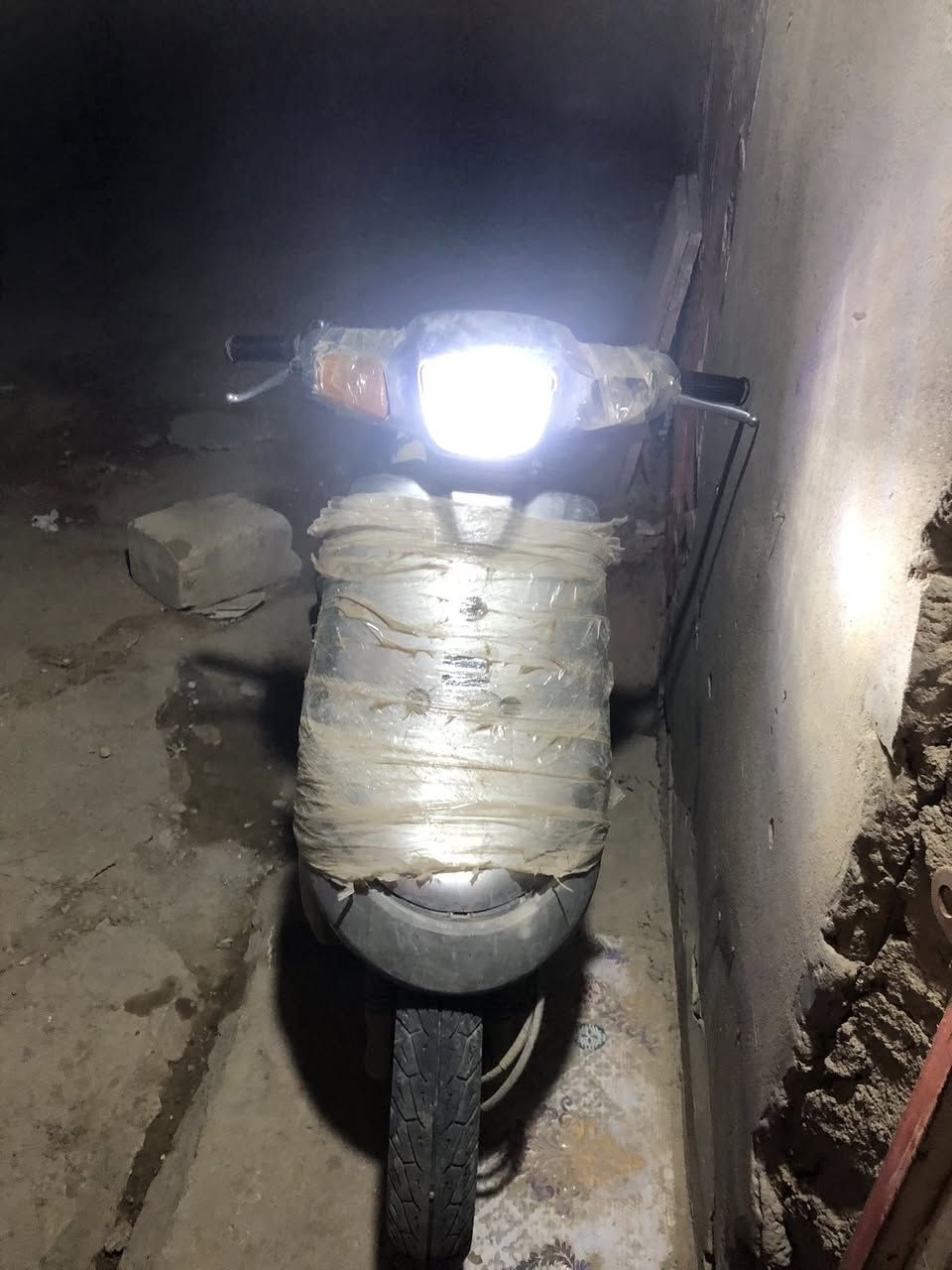 دراجه زعره دراجه نضيفه كلش للبيع وهاذه رقمي وتساب *********** الي
