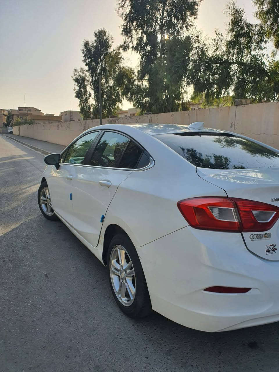 كروز  ٢٠١٨ لون ابيض رقم نينوى محرك وكير شرط ..التقرير  مرفق مع الصور، موصل الايسر.. السعر ٩٠ وبيها مجال للشراي.
***********
***********
