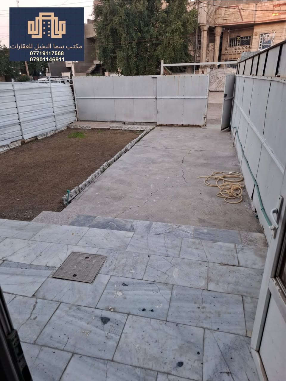 السلام عليكم دار للبيع 🏡
المساحه / 100 متر 
واجه / 8 
ونزال / 12 ونص 
محتويات الدار / 4 غرف نوم + صاله + مطبخ + خدمات عدد 2 + منور + تشجير أمام الدار كبير
 موقع هادئ وبناء نظيف 
موقع الدار / الاعلام حي الشباب📍

لمعرفت تفاصيل اكثر للأتصال علئ الأرقام الاتيه📞☎️
***********
***********
***********
مكتب سما النخيل _ الاعلام _ حي الشباب _ سوق اميمه 📍
وتتوفر ايضاً عرؤض اخرئ بيع
