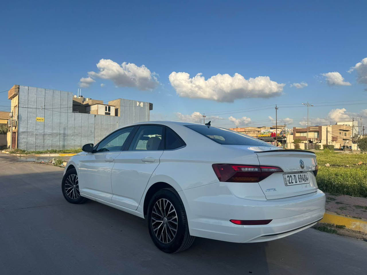 جيتا موديل 2019 سعر 138
مواصفات SE بانوراما بصمه كشن جلد هيتر داخل أصفر محرك 14 تربوو مرغوب
سياره جديد مابيها نقص 
سنوي و رقم جديد 
بيها بس بونيد بدون دواخل شرط كير و محرك

*********** كركوك, العراق
