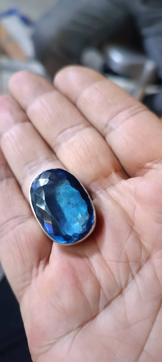 ياالله السلام عليكم متاح خاتم توباز مترش اكثر من 3 سم طول الحجره صياغه عراقيه ثقيله مكاني السماوه ***********
