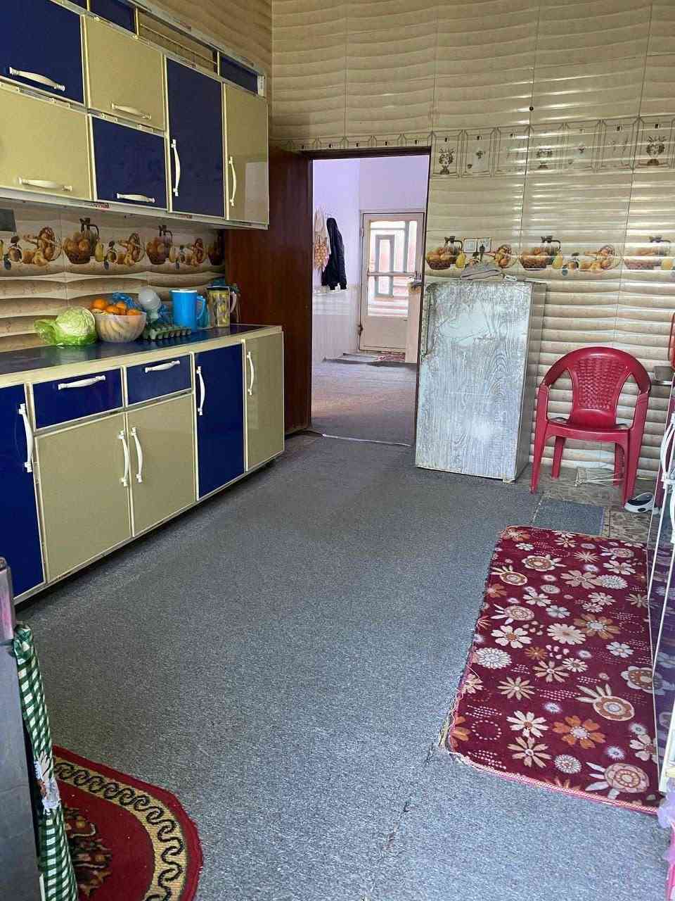 السلام عليكم يوجد لدينا بيت في الرجيبه مقابل شارع مركز الشرطه المساحه 200متر طابو زراعي بيه قرار محكمه سند 25للاستفسار الاتصال على الرقم***********
