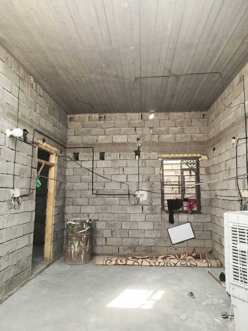 بيت زراعي المساحة 200 متر للبيع حي العباس بين سبعه نيسان والدجين
الاستفسار 
***********
