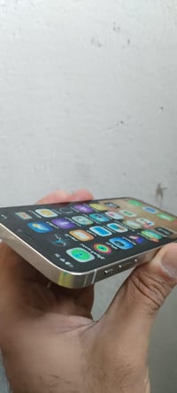 يفون 12 برو ذاكرة 256 خطين ووتر بروف كله شغال بس سماعة المكالمة ما تشت...