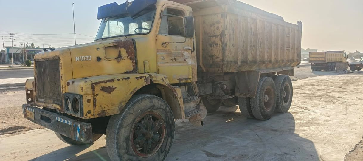 سلام عليكم 
فولفو ابو زلوف للبيع مكينه وكير جدد شرط التحويل سنويه ساقطه مكانه الانبار السعر 12 مليون 
الاستفسار اتصال ***********
