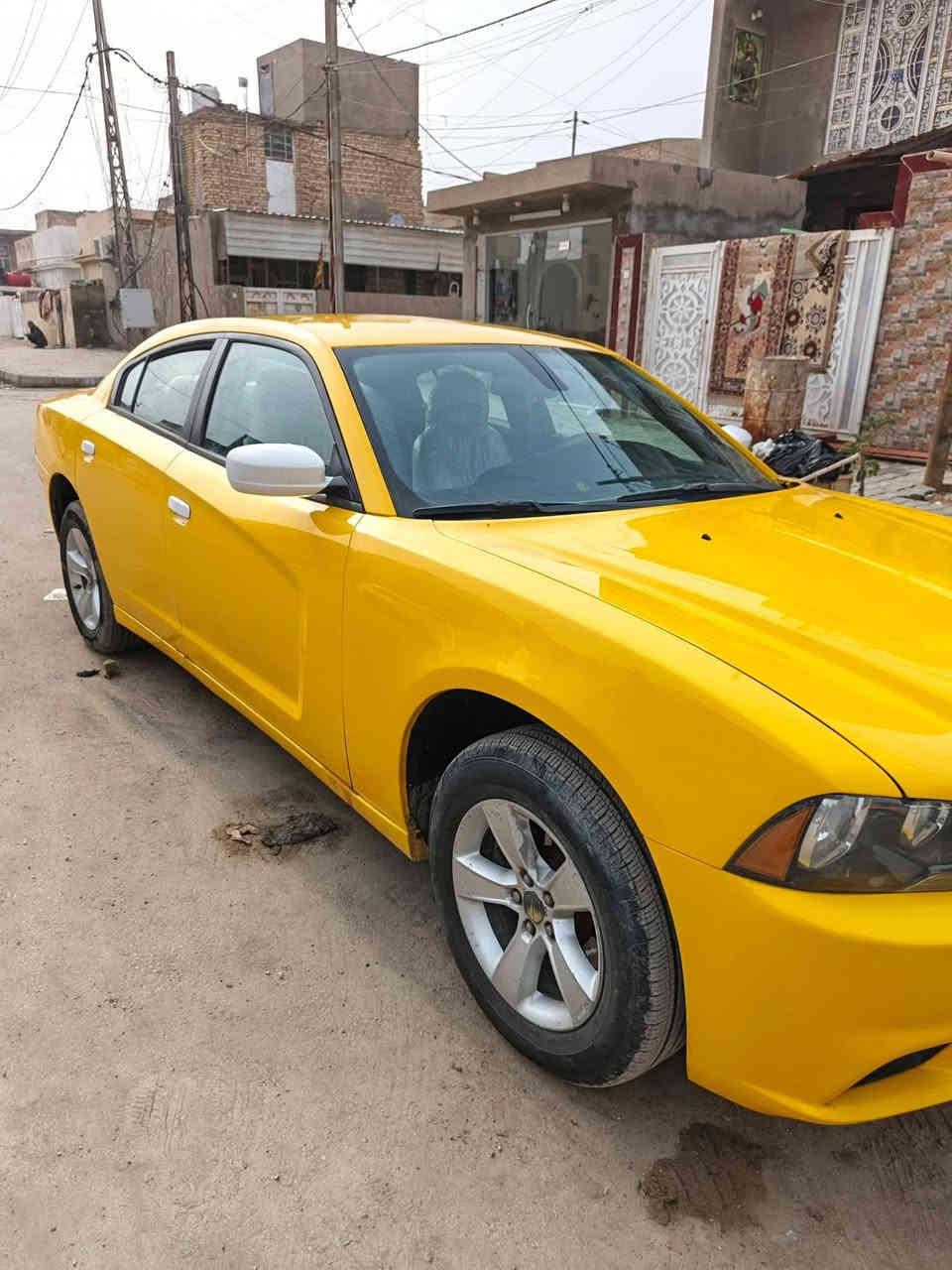 سلام عليكم  جارجر موديل 12 لبيع بيه طخه خفيفه بلمدكر المامي جيهت ليسره  سياره جاهزه ماناقصه اي شي ولباقي كفاله كله مكينه وكير واكسن وحداديه كله جديده لسعر 160 وبيه مجال  رقم تليفون *********** وشكرن الكم
