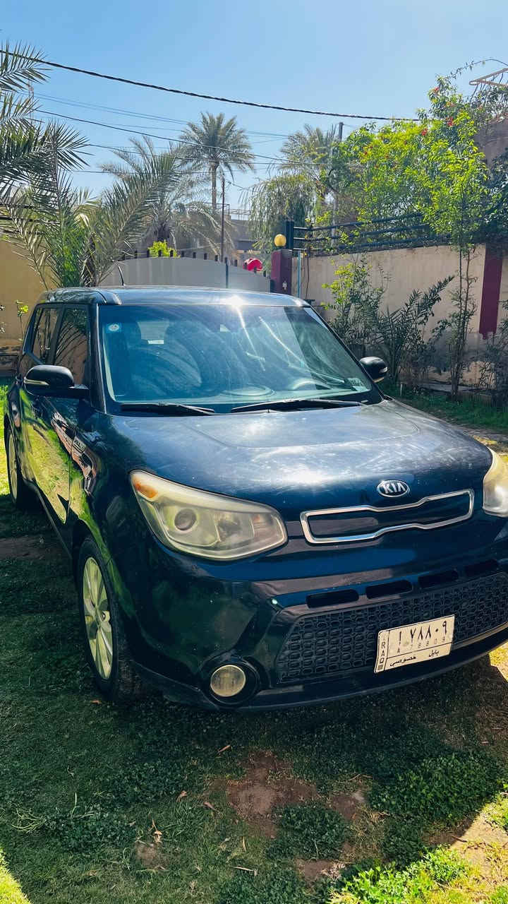 سول ١٦ فول مواصفات مكينة ٢٠٠٠ حادث جانبي بابين صبغ جهة السائق وجاملغ تبديل جهة السائق والجهة الثانية باب الخلفي صبغ اثر شخوط وجاملغ امامي صبغ . كير مكينة مكفولات السعر ١١٥ وبيه مجال مكاني بابل شارع ٨٠ 
***********
