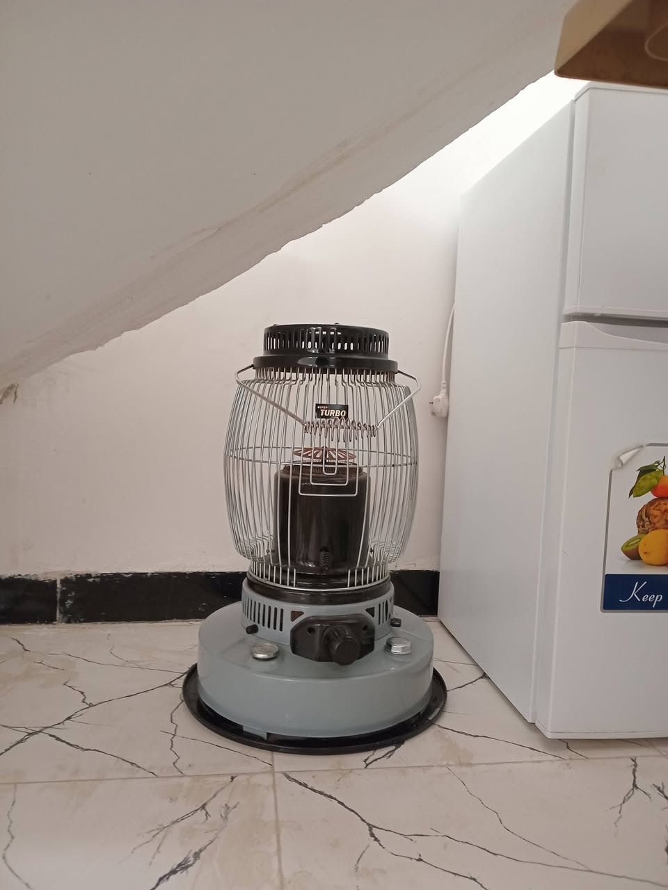 السلام عليكم.. صوبه نفطيه للببع.. مستخدمه شهر فقط.. 

كل. ضرر مابيها...! للأستفسار... الأتصال على... ***********
