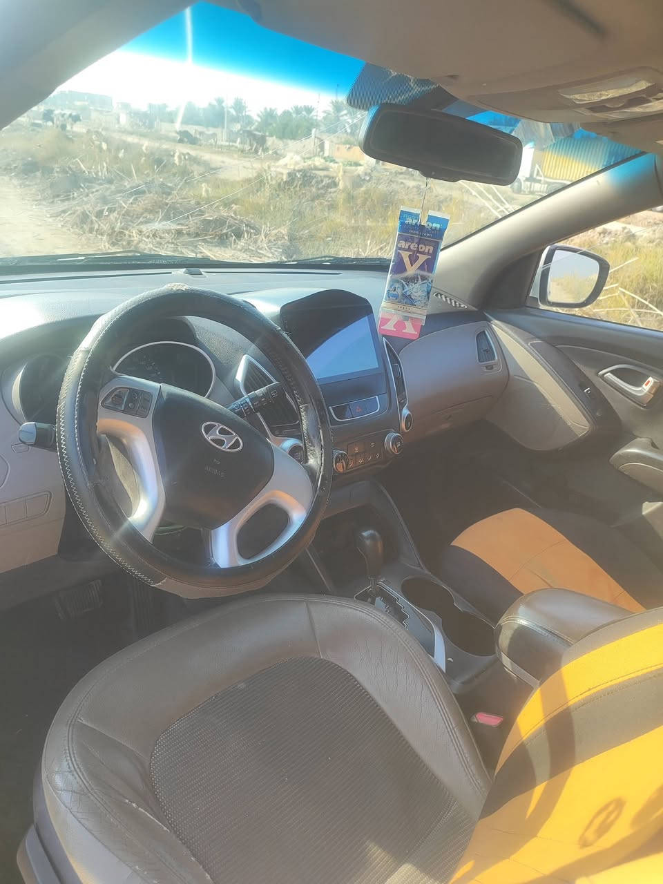 السلام عليكم سياره توسان البيع كير محرك خير من الله سياره موديل 13 سعر 150ابيه مجال ***********
