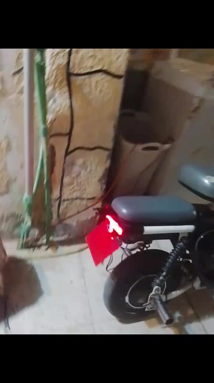 السلام عليكم دراجه حجم ١٤دراجه حلوه ونضيفه غراضه كله موجوده السعر٢٠٠ وبيه مجال راسني خاص


**إذا كنت صاحب هذا الإعلان وتريد حذفه لأي سبب، رجاءا أرسل رسالة إلى الدعم الفني**