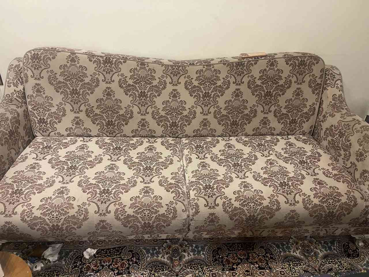 السلام عليكم تخم قنفات تركي قلاب تركي المشئ عدد 8 مقاعد رقم الهاتف 
***********
