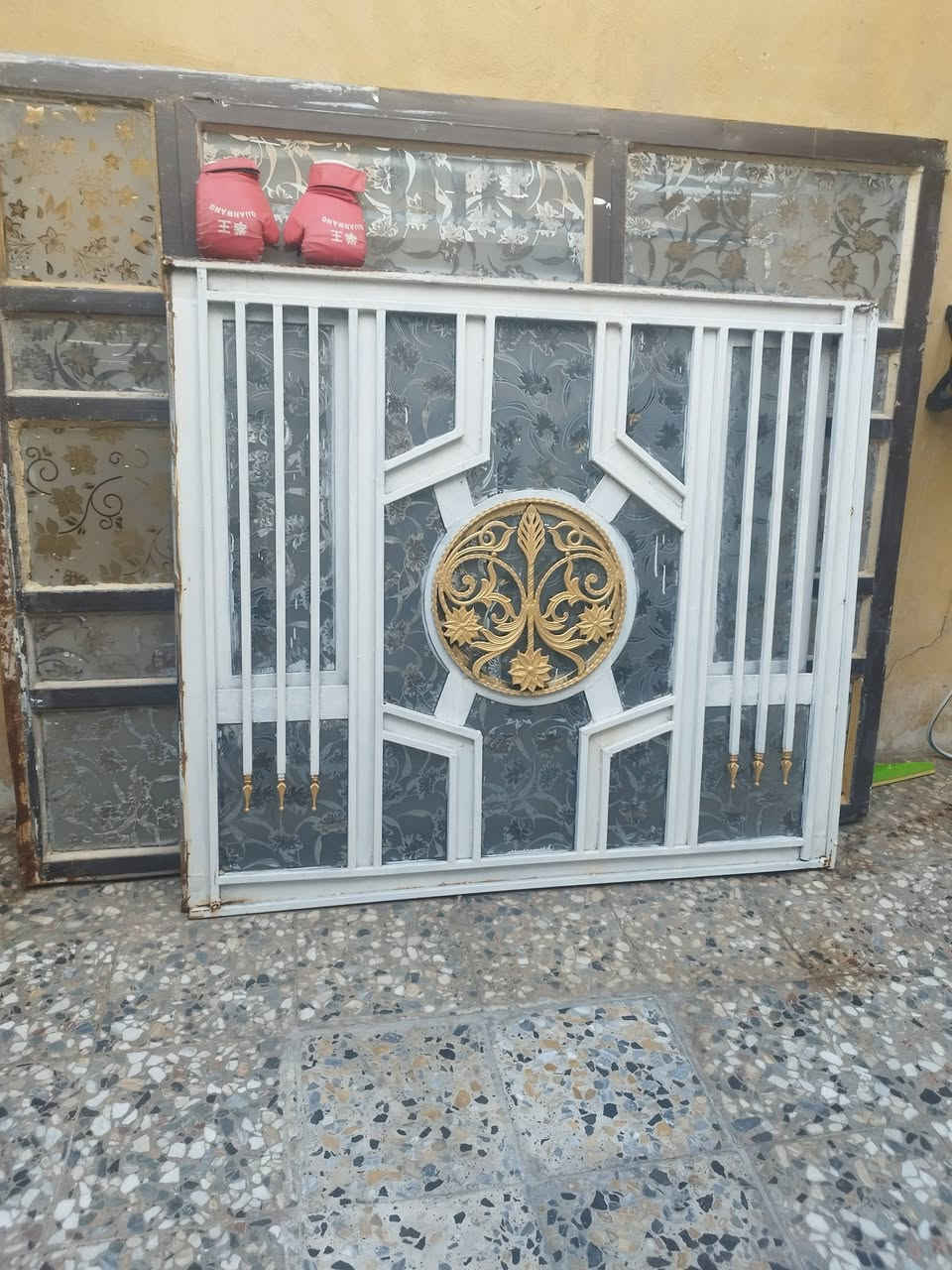 للبيع  ***********
