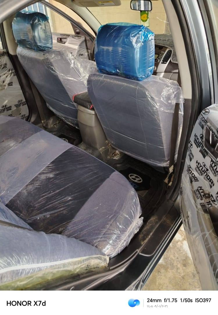 السلام عليكم
للبيع سوناتا 2009 

رقم بغداد وارد امريكي 

محرك 2400
السعر 115
مكان بغداد سبع البور 
مكلف بالنشر رقم صاحب سياره 

***********
