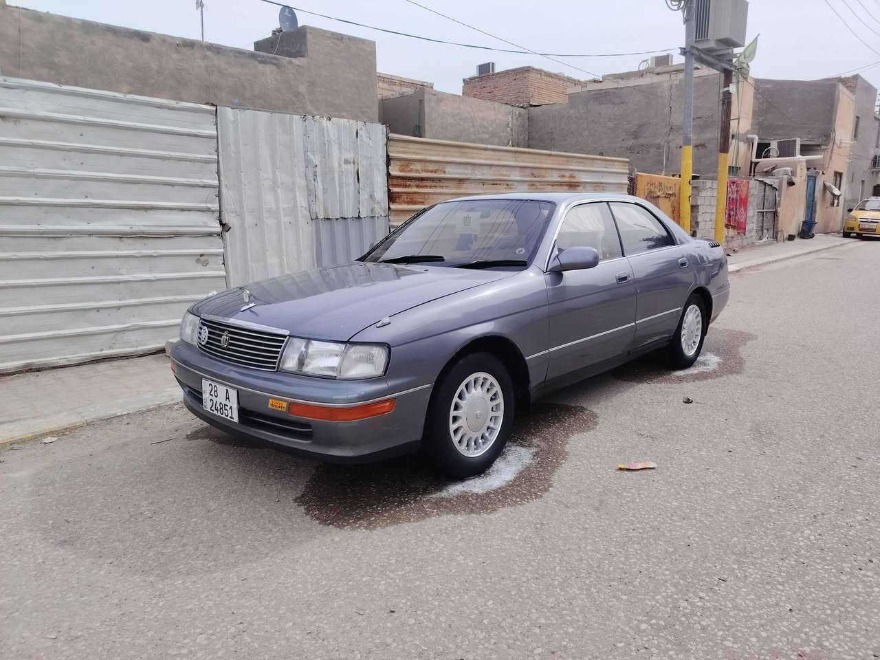 لبيع او مراوس بطه منتصل مديل 1992 رقم نجف نكليزي بسمنه مكفوله من الكص ونقل وضربه القويه صبغ عام جماليه مكينه وكير ففتي 2500 مكينه كير حداديه تخم تاير جاهزه مكان السياره النجف السعر 60وبيهي مجال حك الجيه ***********
