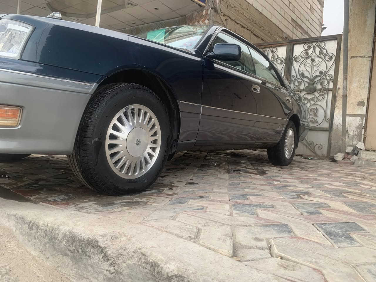 راس ثور فلات سياره تحويل ثاني يوم بسمنه
سياره جاهزه مسستمه قرفه جديده حداده جديده تخم تاير لايت شمسي ويل مجلي مشط باور كله جديد سياره غاز بانزين سعر90وبيه مجال وشراي بخدمته مكان سياره بصره فاو

0772 662 1633)
