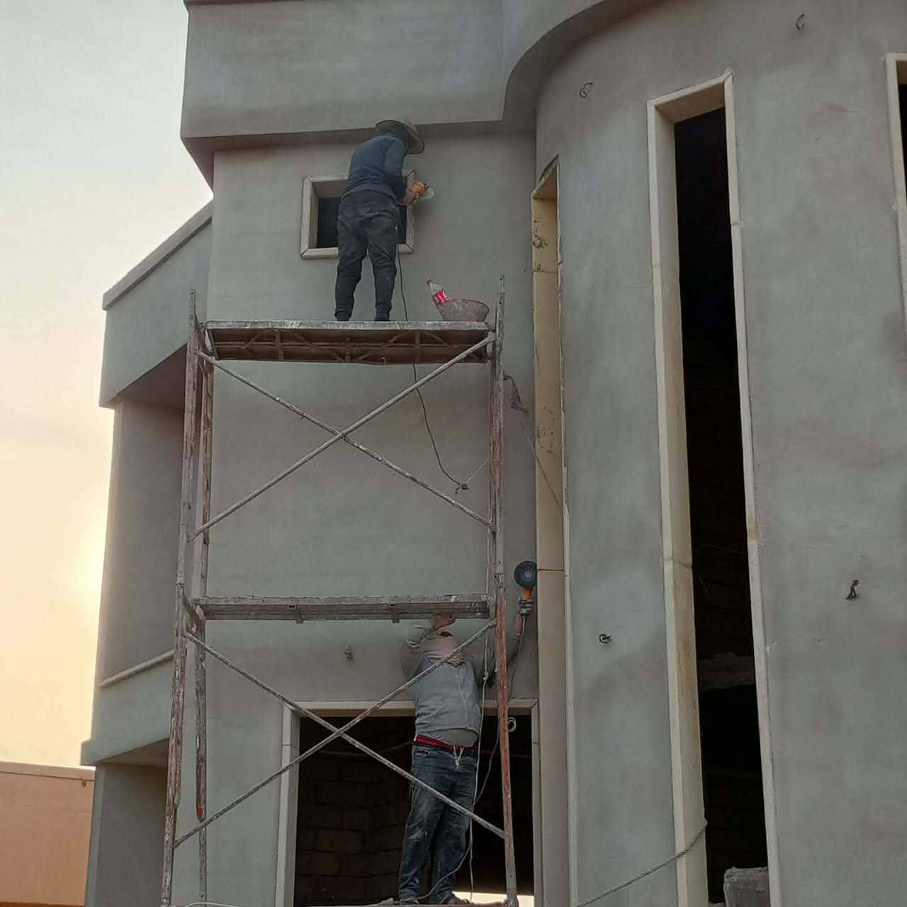 يوجد كادر عمل كوبنات الحلان والمرمر وعمل واجهات الحلان وحف ودرز كوبنات الحلان والمرمر والواجهات ،،،الاتصال على هذا الرقم ***********
