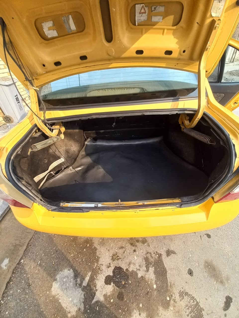 السلام عليكم طيبه للبيع موديل 2016 مكينه وكير خير من الله رقمها بغداد وبسمي مداور ثاني يوم حداديه جديده تدفئه تبريد شغال مكانها واسط زين القوس  استفسار اكثر اتصال على الرقم ***********
