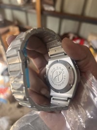 Hublot • كوارتز • سير تيتانيوم