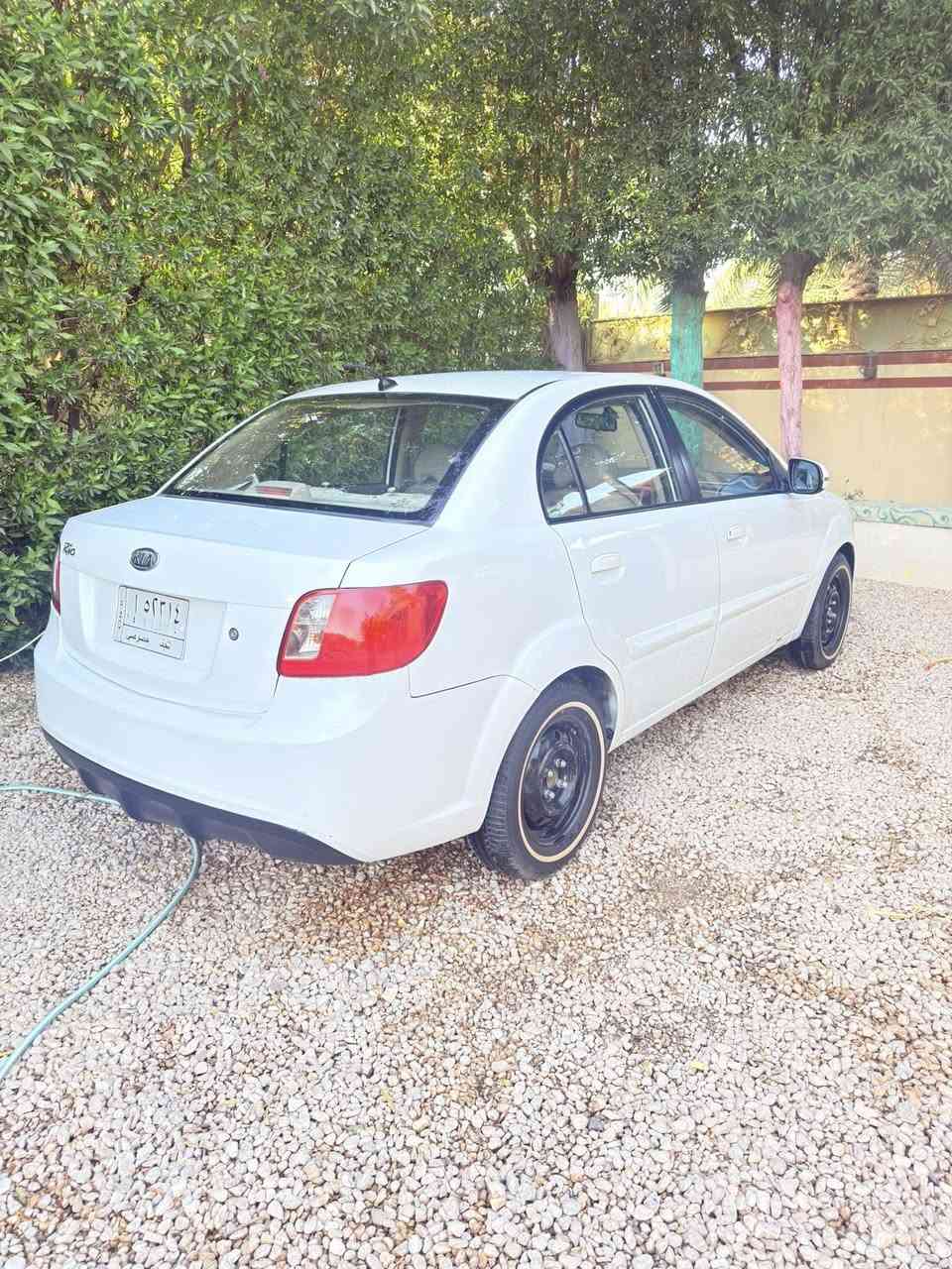 السلام عليكم ورحمة كيا ريو 2012 خليجي بدون ضربه صبغ اماكن بل جاملغ الخلفي  وجاملغ امامي محرك 1600 تخم تاير جديد سياره نضيفه وحلوه رقم نجف تحويل مباشر سنويه جديده سعر77مجال كلش قليل حك الجيه ***********
