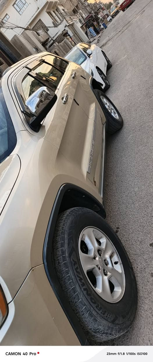 جيب لاريدو ٢٠١١ مكينه ٦ سلندر كير مكينه صدر مكفولات مابيها اي نقص بيها صبغ سونار منشور ماشيه ٢٢٣ بنيد جارد سعرها ١٣٠ بيها مجال بسيط مكانها بغداد الجديده للاتصال ***********
