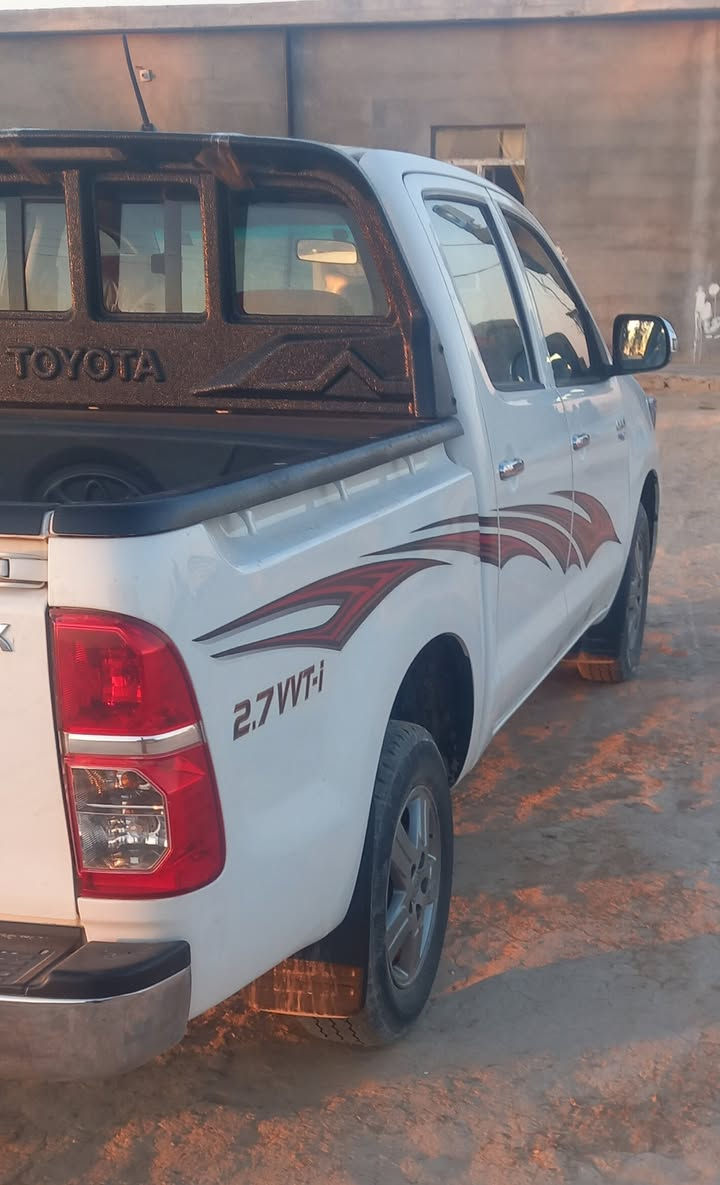 خون السلام عليكم بكم 2014 للبيع اخوان سياره جديده على وضع الشركه جديده بمعنى الكلمه سياره من الدعاميه للدعاميه كلها جديده اخوان رقمها صلاح الدين السياره رقم جديد هزه جديده شاصي 19 تحويل مباشر الاستفسار على رقم الهاتف***********
