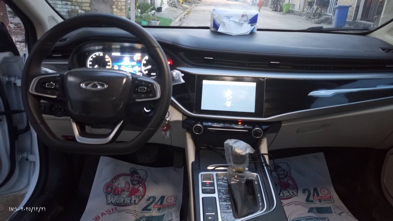 السلام عليكم  اخوان السياره فول مواصفات تجي 
فتحه 
شاشه وكامره 
حساسات 
مري شفط 
كشنات جلد 
كشن السايق تحكم كهرباء 
شاشه العداد دجدال وتحكامات وضع القياده 
فول تحكم ستيرن 
مثبت سرعه 
أوتو هول 
سايد بريك دكمه 
تايارت حجم 17
اخوان السياره رقم أربيل راس الشهر احوله بسمي ماشيه 5000صار شهرين من ستلمته زيرو السعر 19مليون وبي مجال حك الجيه السياره حره رقم تلفون وبي واتساب ***********
