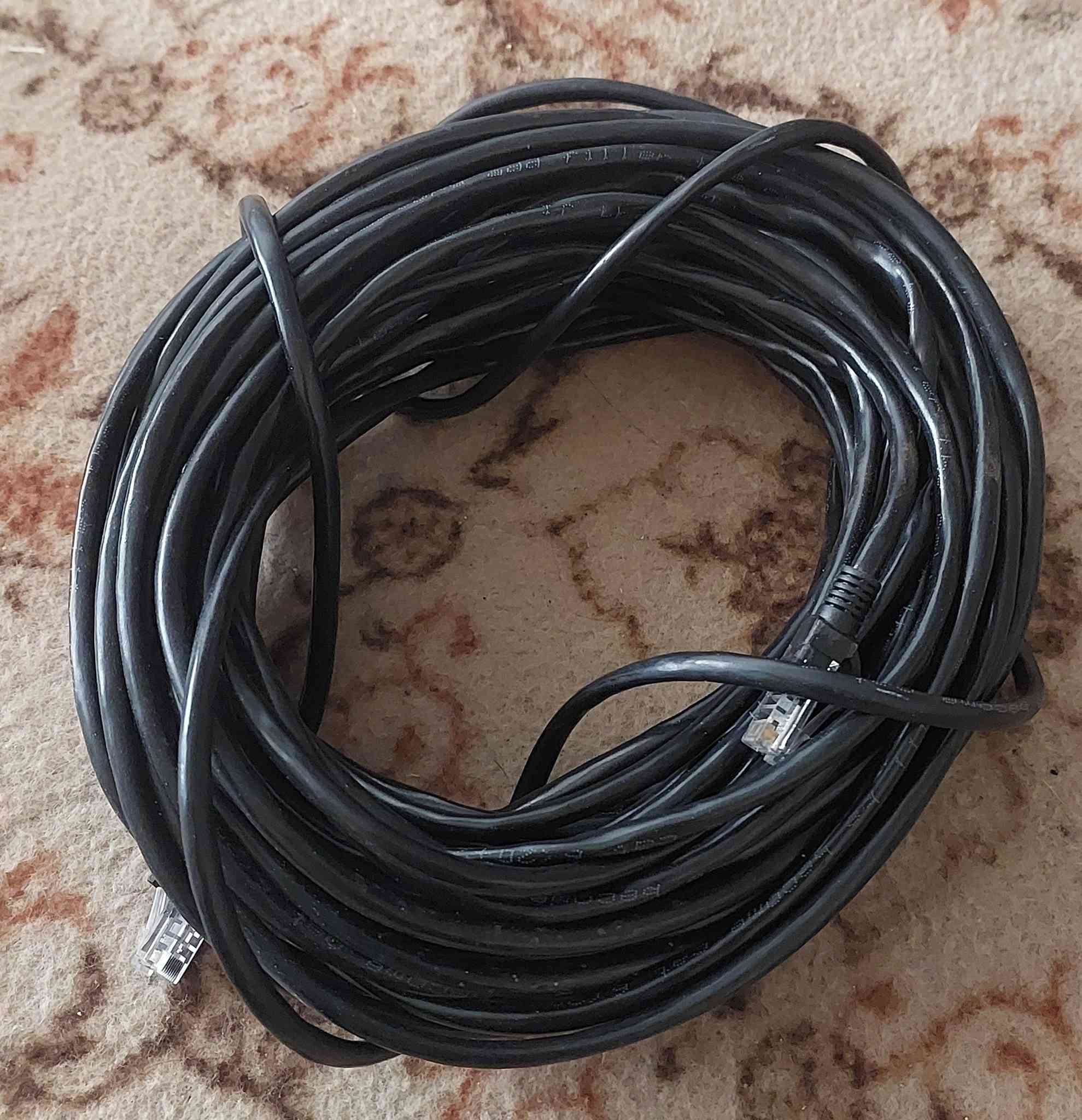 السلام عليكم
نانو برج اخو الجديد 
راوتر + جهاز USB شحن +كيبل نانو 20 متر
ما مستخدمات هواي نظيفات جداً ...السعر 115 
العنوان كربلاء 
واتس آب أو اتصال 
***********
