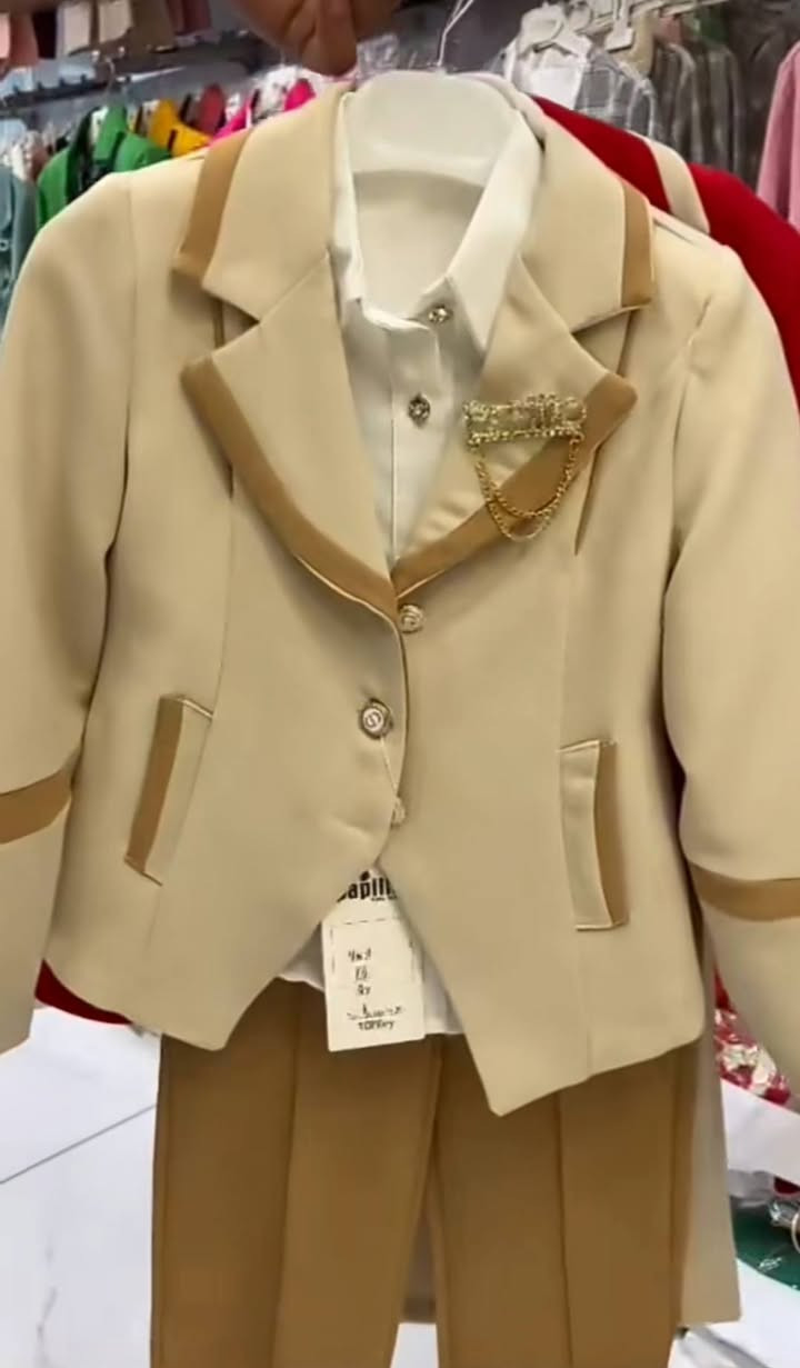 😍أزياء ميار للأطفال 😍

 مع اقتراب عيد الفطر المبارك وفرت الميار ارقه الموديلات 
طقم بناتي 🧒 قياس من 7 الى 11 سنة  
للحجز والاستفسار
مراسلة الصفحه او الاتصال متوفر واتساب
☎️☎️واتس اب
***********
تتوفر خدمة توصيل بغداد 5000 الاف
تتوفر خدمة توصيل المحافضات 6000 الاف
