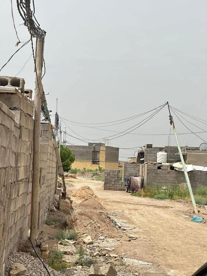 _بيت للبيع 
‭0770 451 4494‬
السعر_35مع المجال
زراعي مشمول بلتطويب معامله كامله
المساحه300م مع الحديقه
البناء 200م مبني من عنده. غرفتين وهول وصحيات داخليه وخارجيه البناء طابوگ بس البيتونه والسياج الخارجي بلوك

المكان:الزراعي المقابيل الدبيه الثالثة 
خدمات موجود ماء وكهرباء
